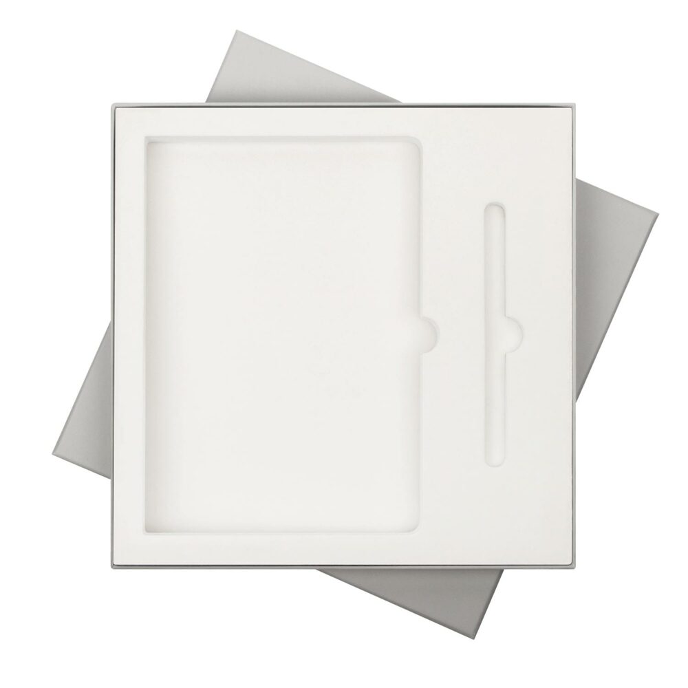 GIFT-BOX-24.GREY&nbsp;866&nbsp;ПОДАРОЧНАЯ КОРОБКА ПОД ЕЖЕДНЕВНИК+РУЧКА, СЕРАЯ, 260*260 мм, светлый ложемент&nbsp;140360