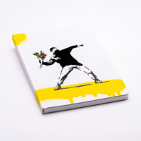 PNF1421BSKFL&nbsp;2390&nbsp;Блокнот линованный Pininfarina Banksy Метатель цветов из каменной бумаги, А5&nbsp;268845